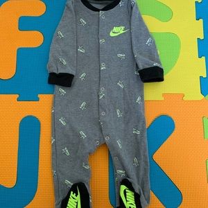 Nike Footie PJ 💚✔️
